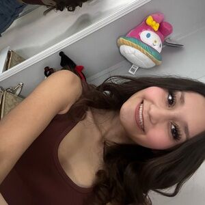 Meet your Posher, Vanessa